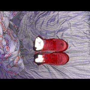 Jordan 5 fire red